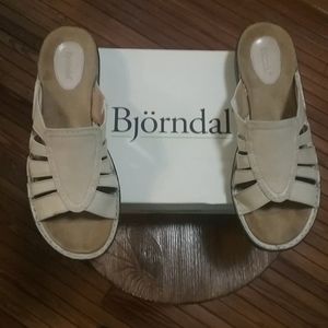 Pair Bjorndal Shoes slipon sz 11 beige color